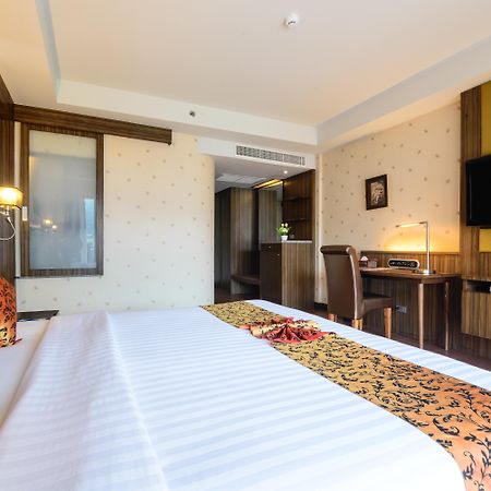 Blue Ocean Resort Patong Luaran gambar